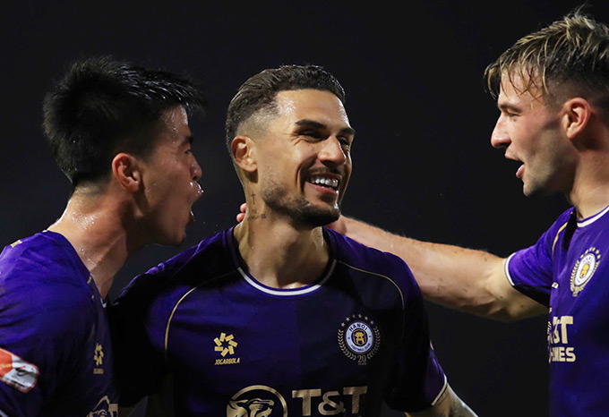 Phong độ thăng hoa của Hoàng Hên trước ngày tập trung ĐT Việt Nam 3 Đỗ Hoàng Hên đua Vua phá lưới V.League, sáng cửa lên ĐT Việt Nam - Bongdaplus.vn