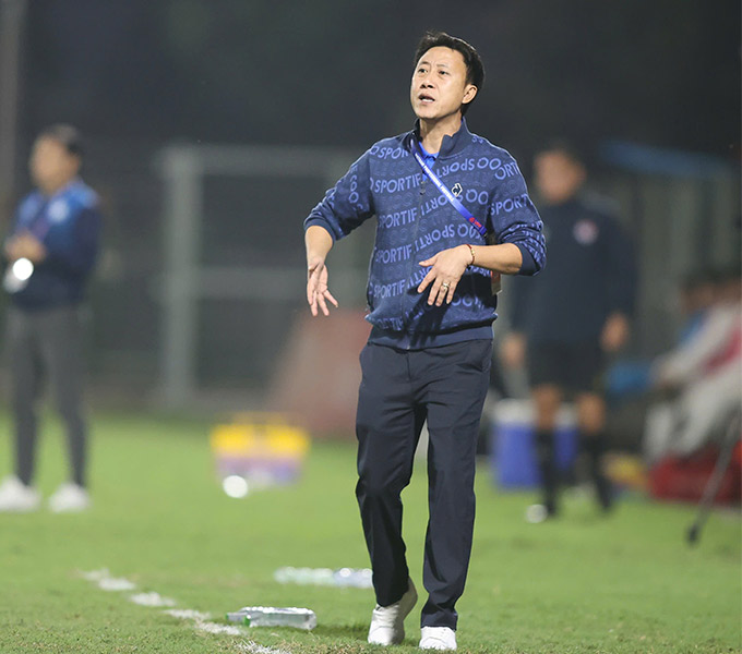 HLV Nguyễn Thành Công khẳng định PVF-CAND sẽ nỗ lực chiến đấu đến chặng cuối cùng ở mùa giải năm nay - Ảnh: Đức Cường 