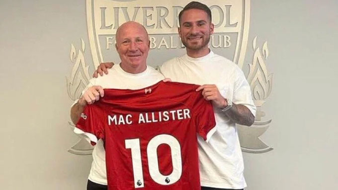 Cha của Mac Allister tiết lộ vẫn chưa đàm phán hợp đồng mới với Liverpool