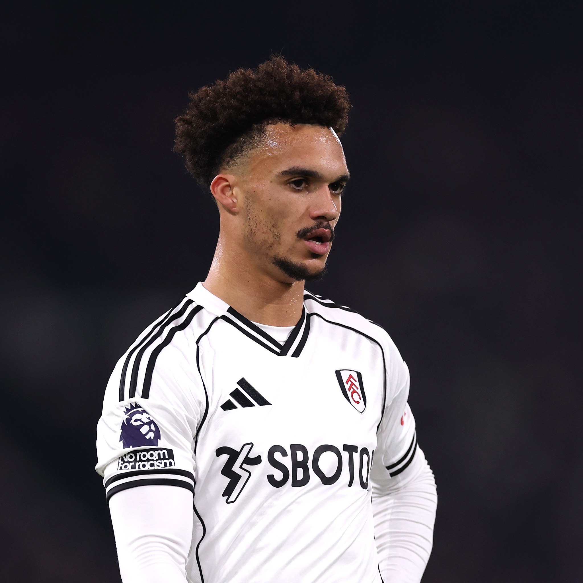 Antonee Robinson là một trong những hậu vệ trái đáng xem ở Ngoại hạng Anh