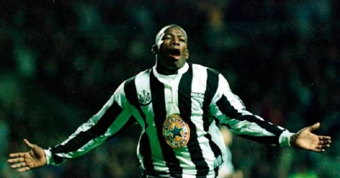 Tiền đạo Tino Asprilla đã lập cú hat-trick để đời vào lưới của Barca sau 49 phút thi đấu