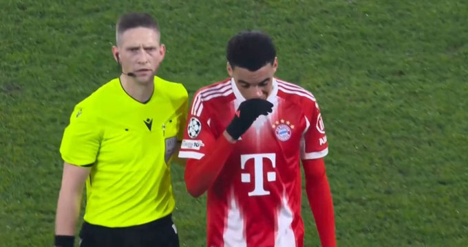 Musiala cũng bị đau trong trận thắng Atalanta