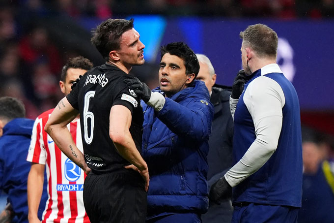 Tiền vệ Palhinha cũng có nguy cơ không thể ra sân ở trận đấu tiếp theo