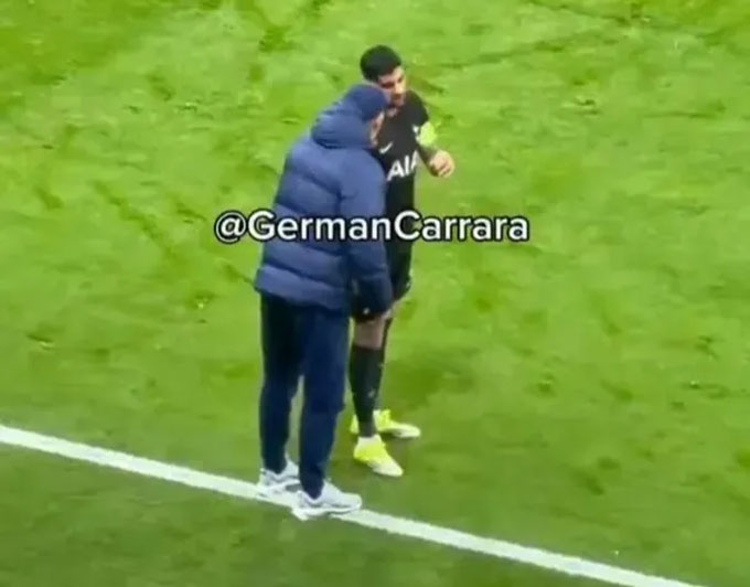 Romero trao đổi với HLV Tudor