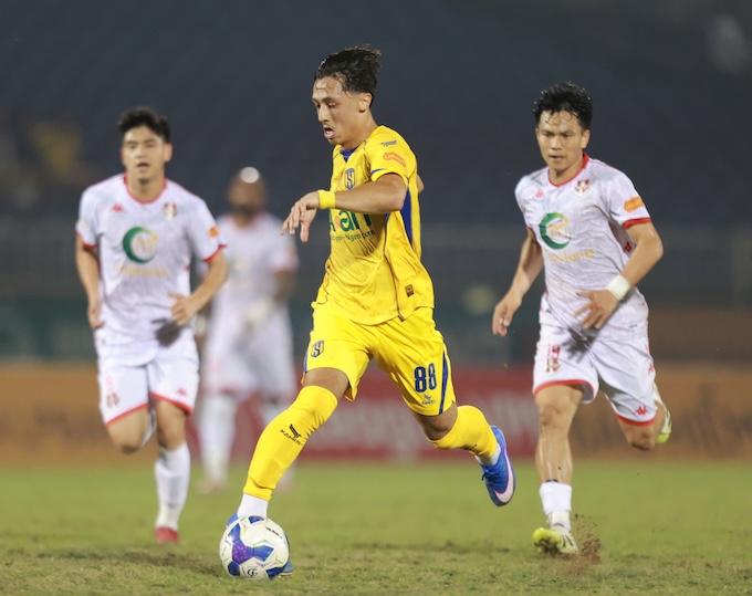 SLNA vừa có trận thắng Hải Phòng ở vóng 15. Ảnh: Phan Tùng 