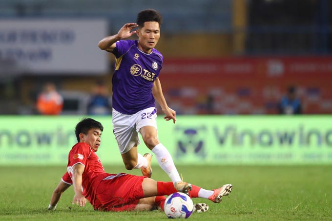 Công Nhật đã có một trận đấu rất hay trước CAHN. Ảnh - Minh Tuấn