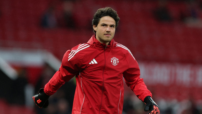 Lammens cũng cấm bất kỳ ai nhắc đến cụm từ "giữ sạch lưới"