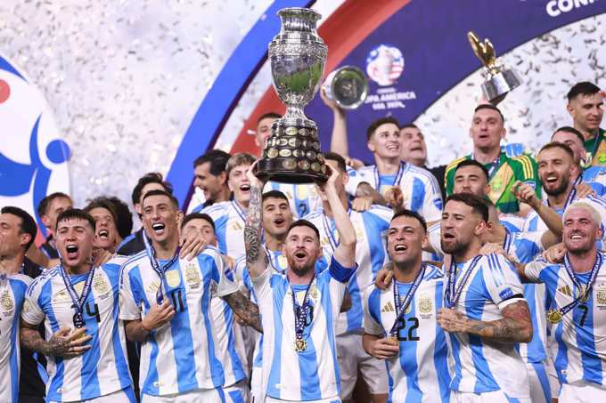 Tuyển Argentina từ chối thi đấu với Tây Ban Nha theo sắp xếp của UEFA