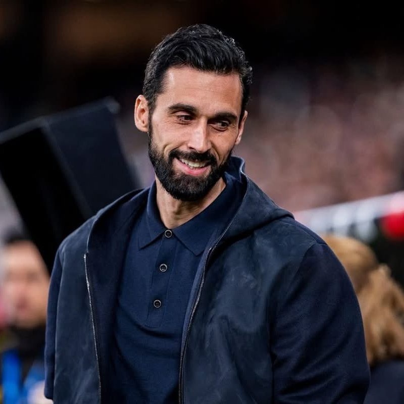 Trong trận tiếp Elche, HLV Arbeloa đã cho trình làng đội một 5 gương mặt trẻ của lò La Fabrica.