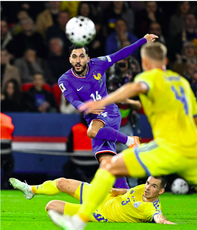 Cherki trong màu áo ĐT Pháp. Ảnh: L'Equipe