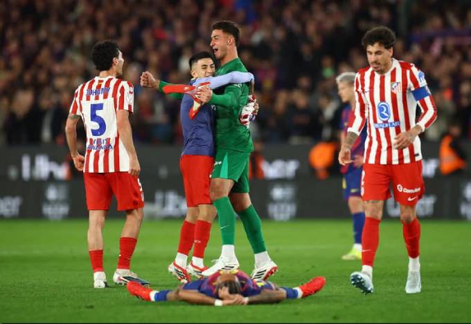 Juan Musso tỏa sáng và giúp Atletico Madrid loạt Barca ở Cúp Nhà Vua
