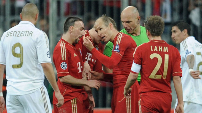 Ribery từng xảy ra xung đột với Robben