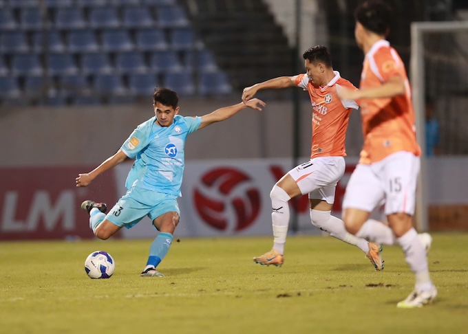 Văn Kiên và Nam Định đi tiếp vào bán kết Cúp QG. Ảnh: CTV 