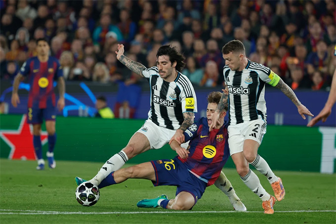 Tonali buộc phải rời sân giữa chừng vì chấn thương