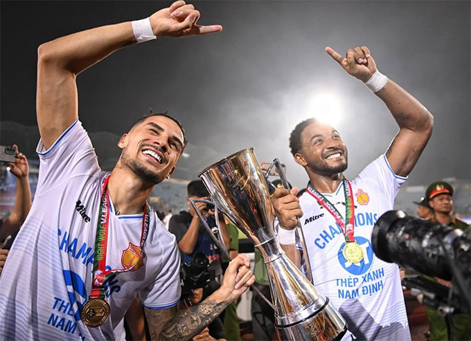 Xuân Son, Hoàng Hên là đối tác ăn ý khi còn chơi cho Bình Định, Nam Định 