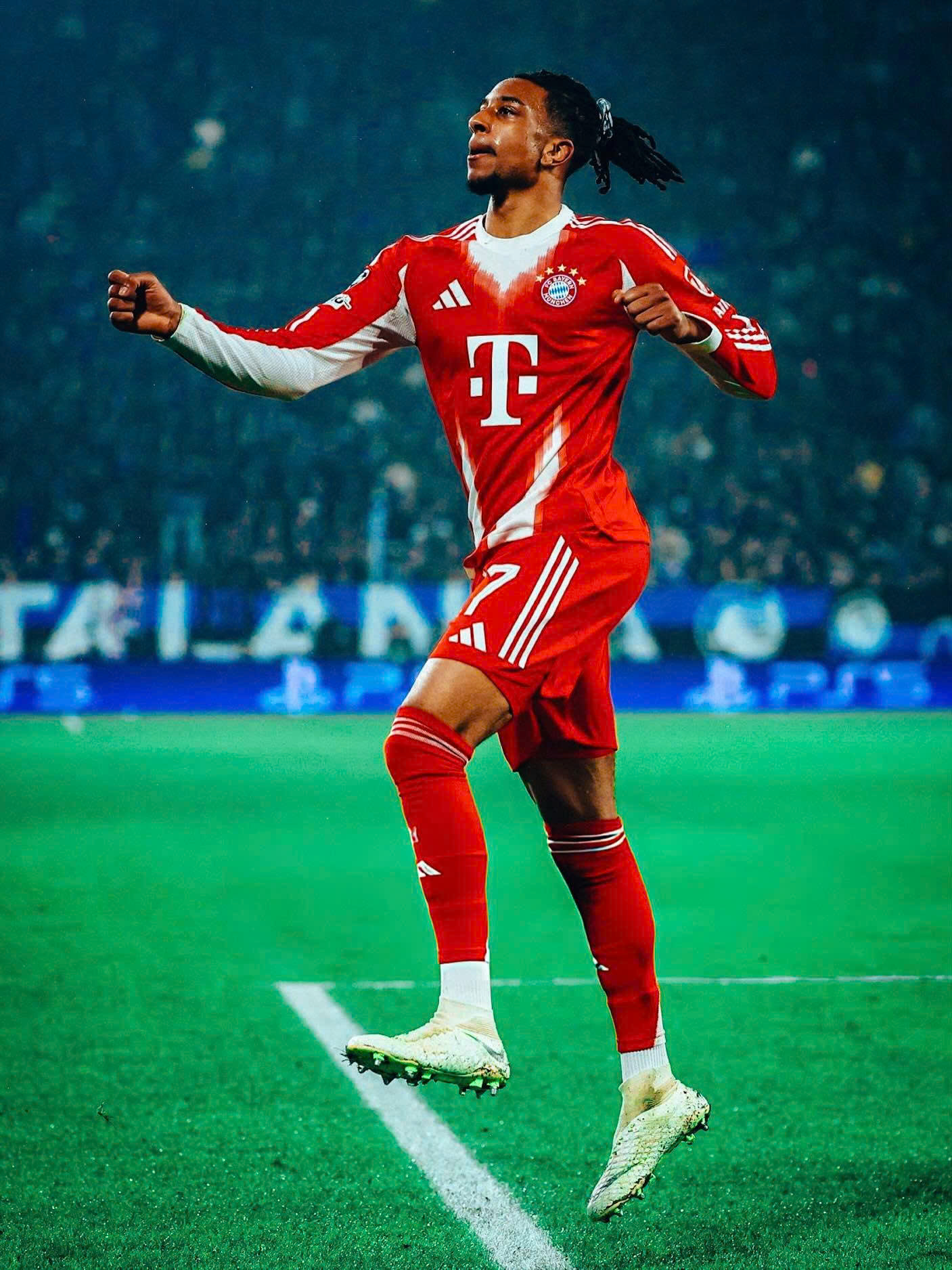 Kể từ đầu mùa giải trước, Olise đã có 44 pha kiến tạo trên mọi đấu trường, nhiều nhất châu Âu