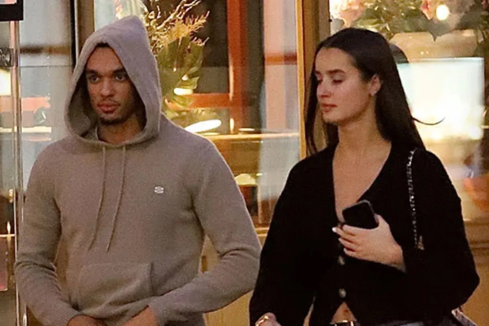 Trent và Estelle Behnke chia tay - Ảnh: The Sun