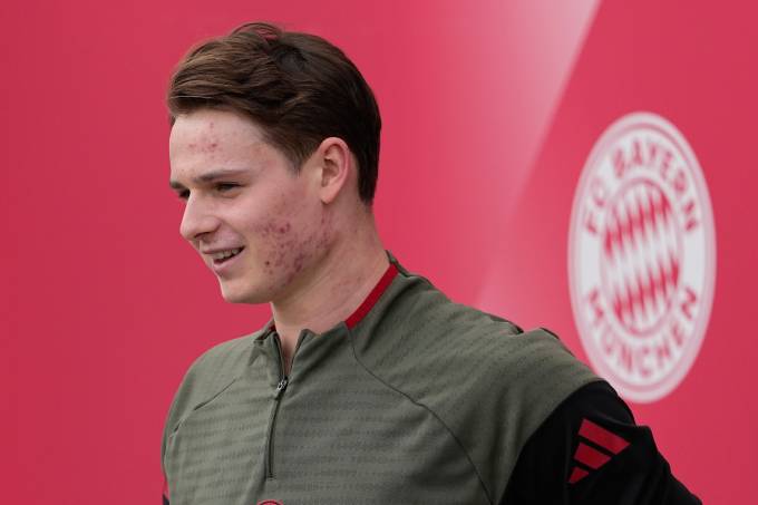 Tương lai sán lạn đang chờ Jonas Urbig