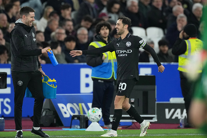 Không chỉ Juve, nhiều đội bóng khác cũng rất quan tâm đến Bernardo Silva