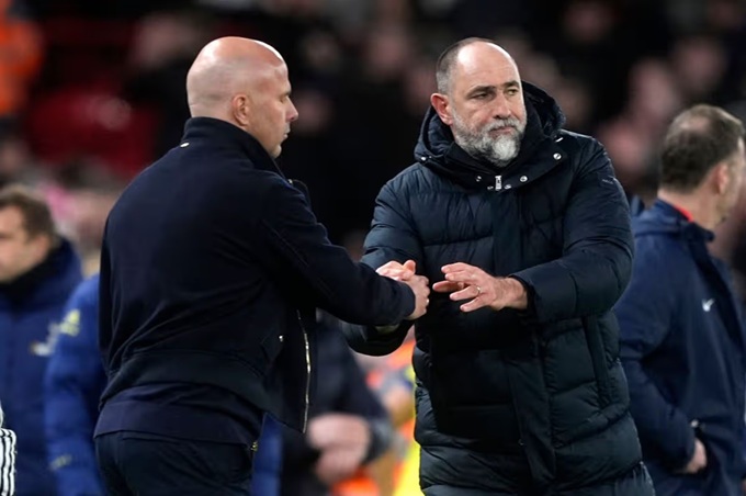 Tudor biết rõ Slot là ai và không hề nhận nhầm HLV Liverpool với trợ lý của mình