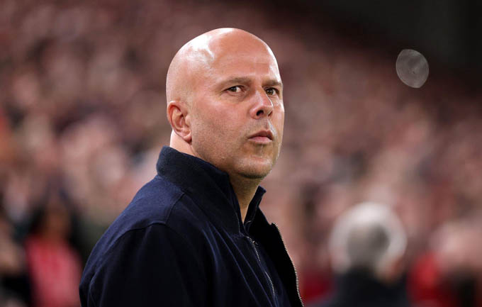 Slot khó tại vị ở cuối mùa giải 2025/26 - Ảnh: @WinsLFC