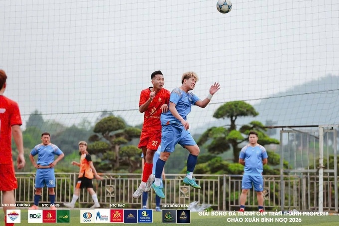 Màn đại chiến của những ông lớn.