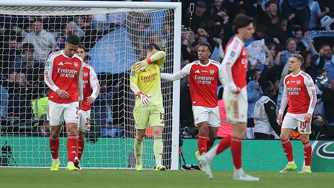 Sức phản kháng của Arsenal là quá yếu ớt