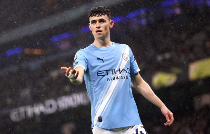 Foden đang mất vị thế ở Man City