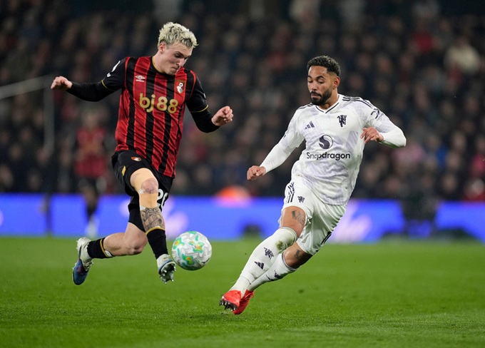 Cunha là tiền đạo trái duy nhất của MU lúc này