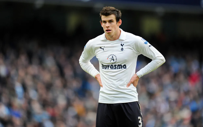 Agbonlahor đánh giá cao Bale