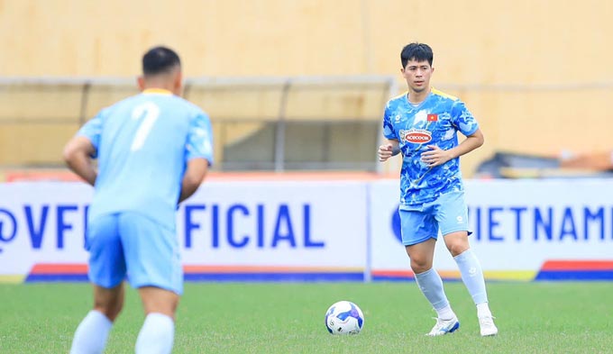 Đình Trọng là sự bổ sung chất lượng cho ĐT Việt Nam - Ảnh: Minh Tuấn