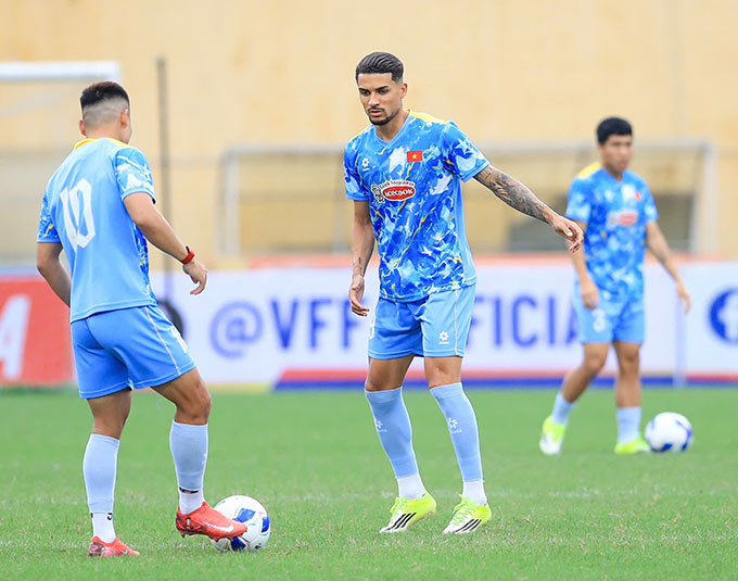 Hoàng Hên sẽ nâng tầm hàng công cho ĐT Việt Nam - Ảnh: Phan Tùng 