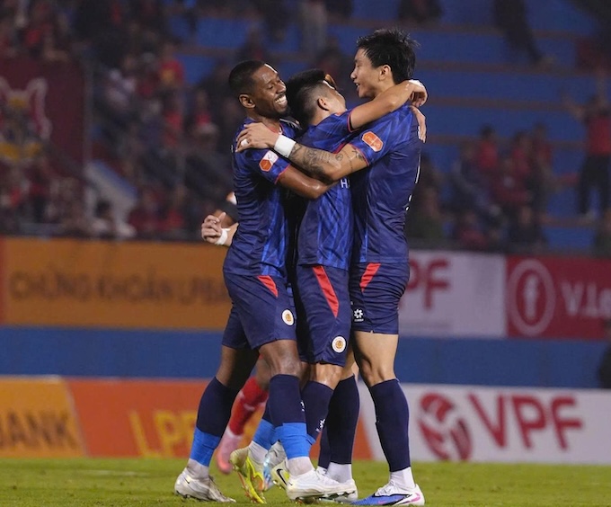 Liệu có đối thủ nào cản bước được CAHN. Ảnh: Minh Tuấn