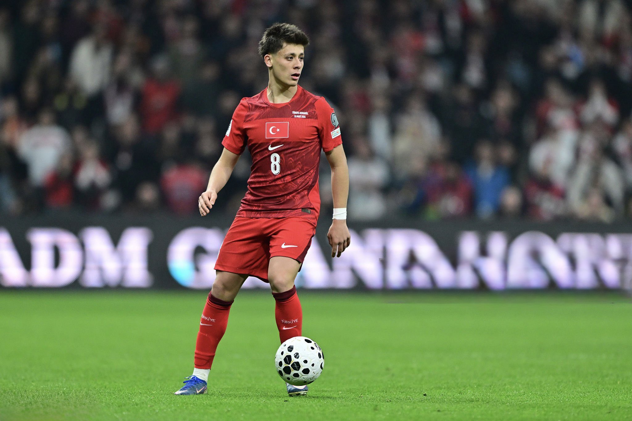 Guler đang là "viên ngọc quý" của Real lẫn ĐT Thổ Nhĩ Kỳ - Ảnh: @GulerWorld