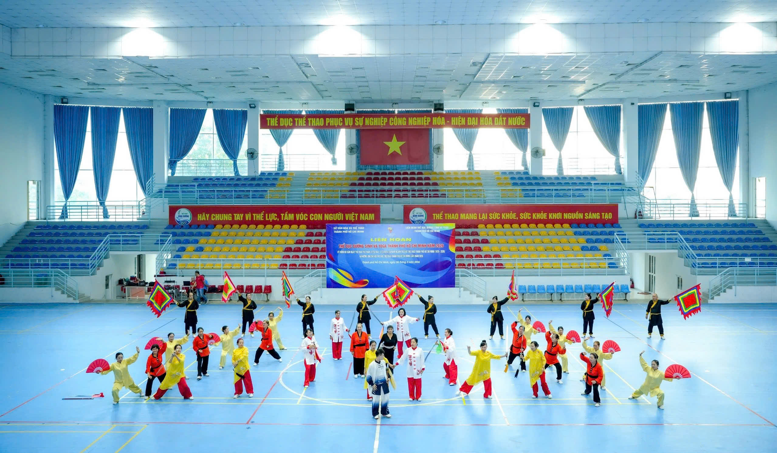 Màn biểu diễn sôi nổi tại Liên hoan Thể dục dưỡng sinh và Yoga TP Hồ Chí Minh năm 2026