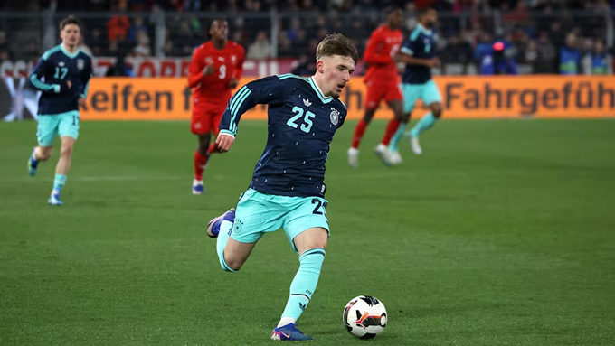 Karl ra mắt đội tuyển Đức trước Thụy Sĩ vừa qua