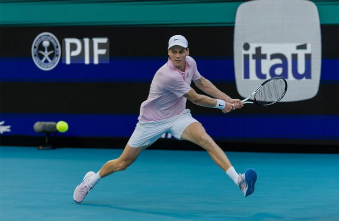 Jannik Sinner tìm ra cách thức giải mã "hiện tượng" Lehecka. Ảnh: ATP