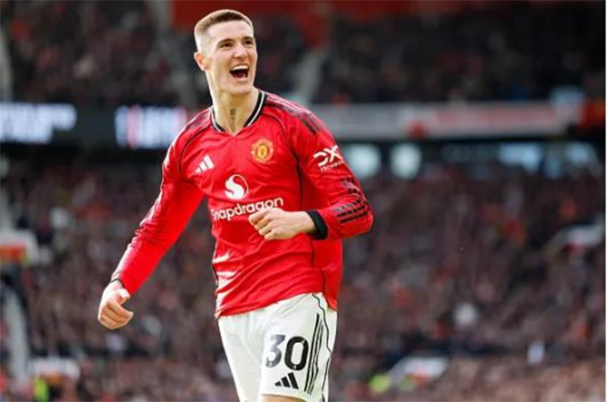 Cựu danh thủ Butt cho rằng Sesko sẽ chỉ thực sự sẵn sàng trong 2 đến 3 năm tới