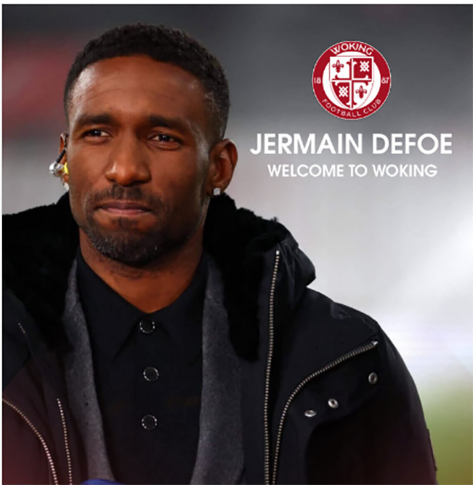 Defoe đã trở thành HLV của Woking FC 