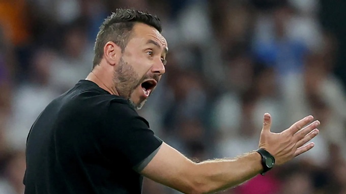 Tottenham theo đuổi Roberto De Zerbi