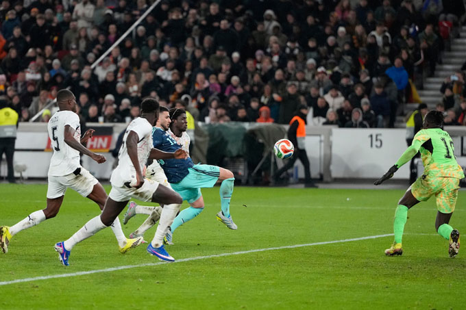 Undav ghi bàn ấn định chiến thắng 2-1 cho Đức trước Ghana sau khi vào sân từ ghế dự bị