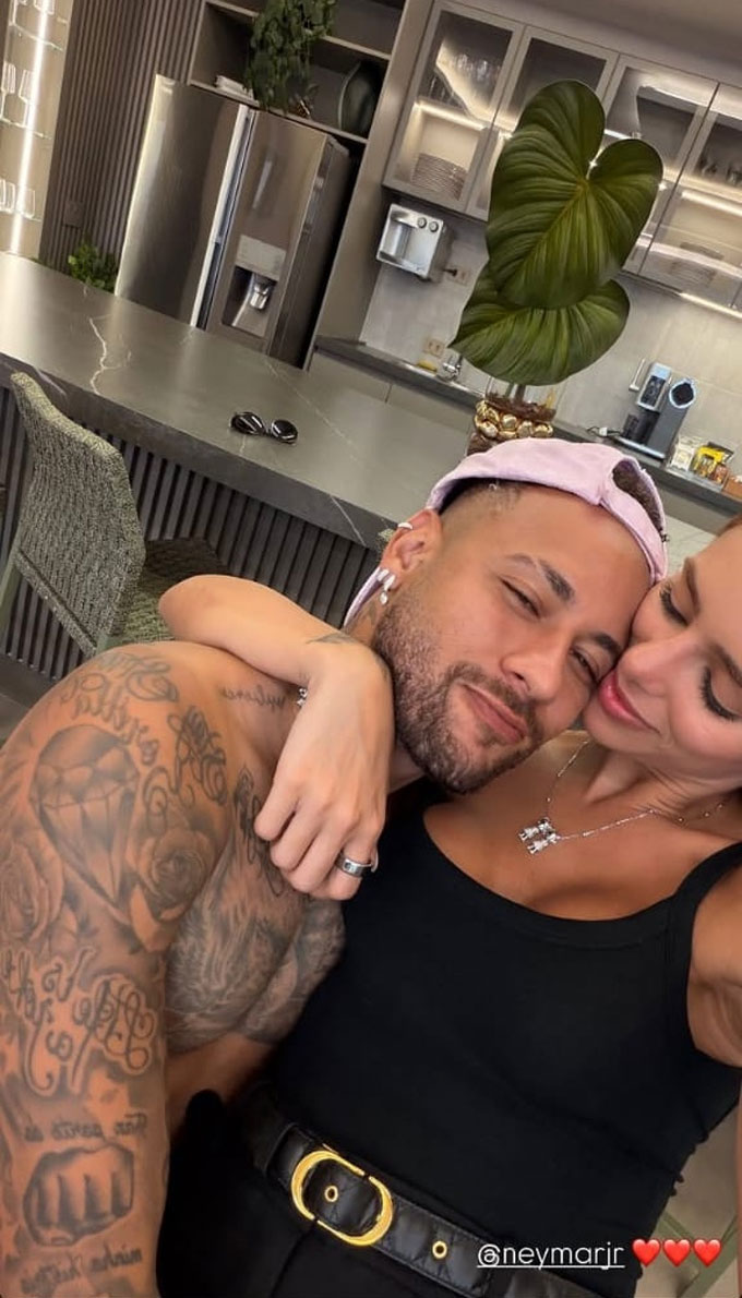 Bruna Biancardi chia sẻ ảnh thân mật với Neymar. Ảnh Instagram nhân vật.