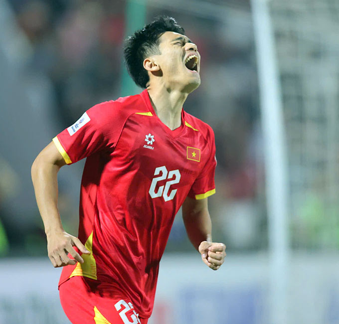 Việt Cường bỏ lỡ cơ hội - Ảnh: Đức Cường 