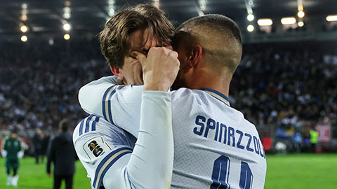 Lần cuối Italia dự World Cup, b&oacute;ng đ&aacute; thế giới như thế n&agrave;o? - Bongdaplus.vn