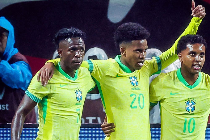 Mưa tiền thưởng chờ ĐT Brazil