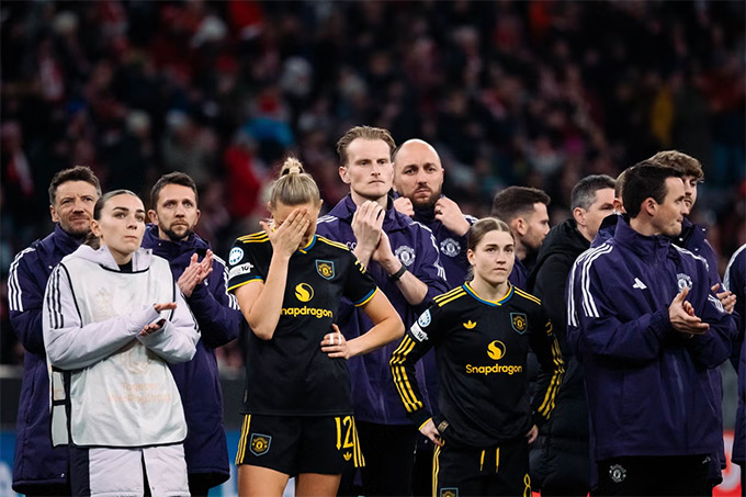 Nữ MU dừng chân ở tứ kết Champions League
