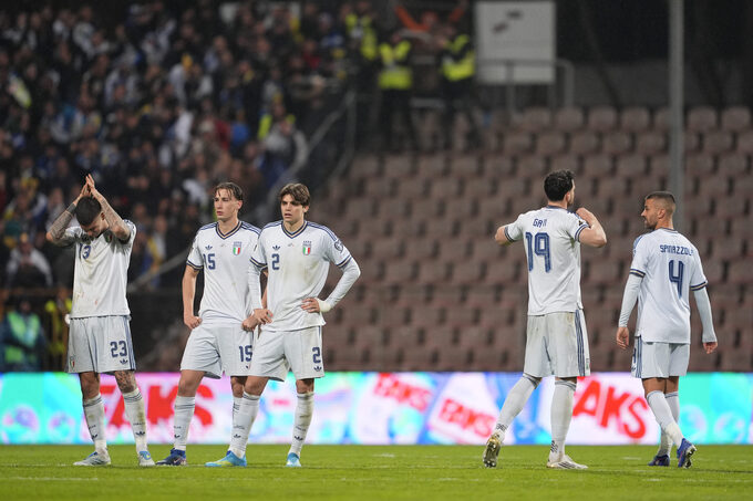 Italia vuột tấm vé dự World Cup 2026, sau khi thua Bosnia trong loạt đá luân lưu ở chung kết play-off