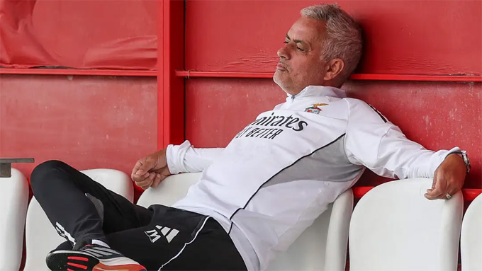 Jose Mourinho đang dẫn dắt Benfica