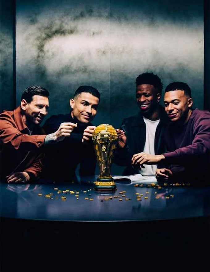 Messi và Ronaldo quảng cáo cho Lego