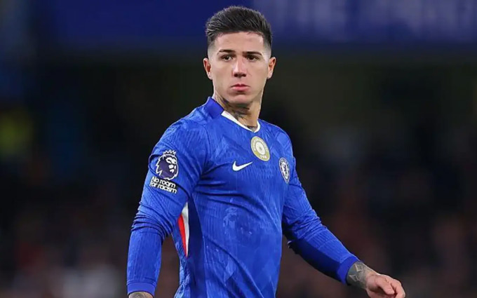Fernandez bị Chelsea treo giò nội bộ 2 trận